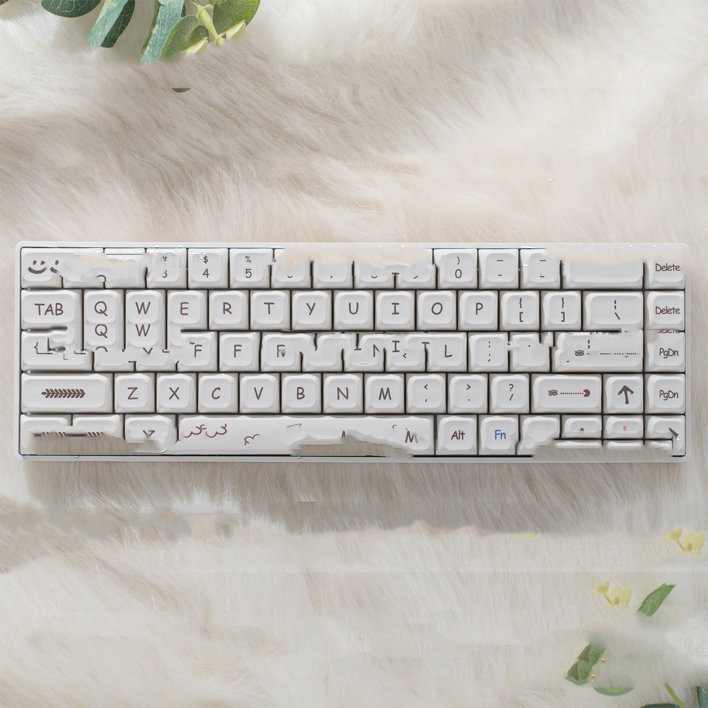 Transparent Three-Mode Mechanical Keyboard: Hot-Swappable and Wireless Bluetooth