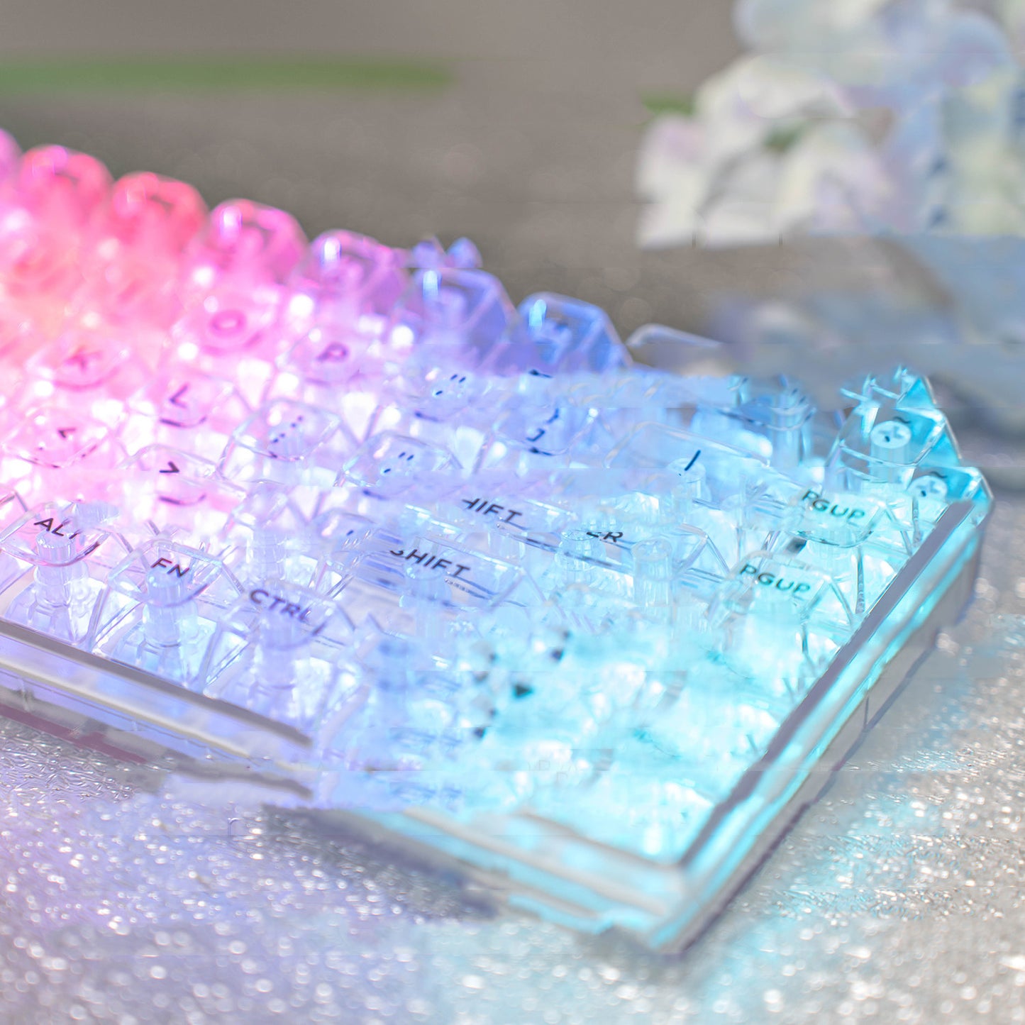 Transparent Three-Mode Mechanical Keyboard: Hot-Swappable and Wireless Bluetooth