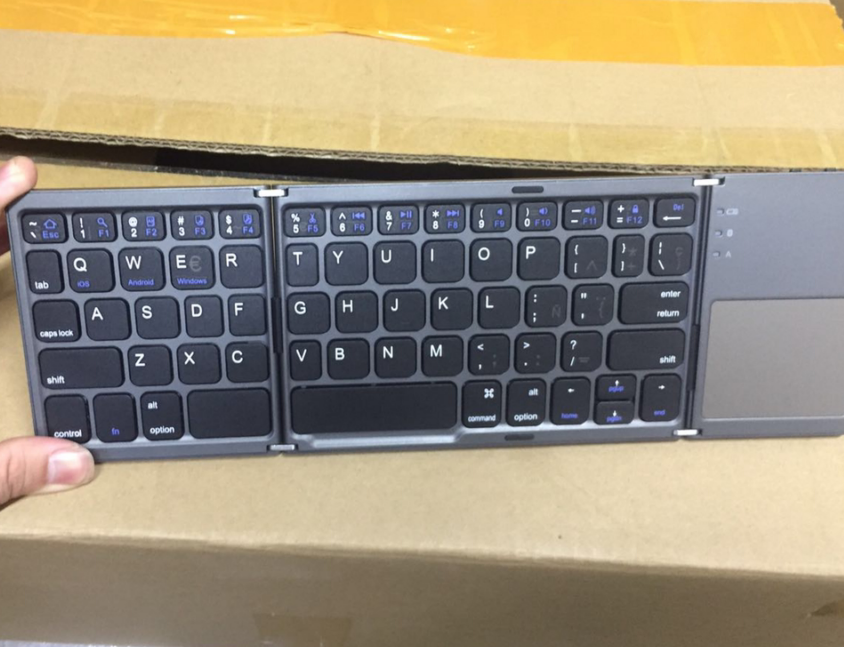 Ultra-thin Tri-fold Folding Touch Keyboard Callipson